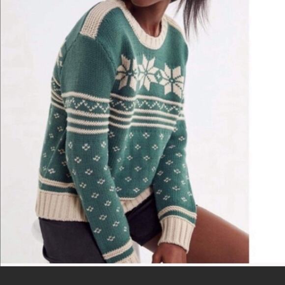 Urban Outfitters NWT Snowflake Sweater - Picture 2 of 12